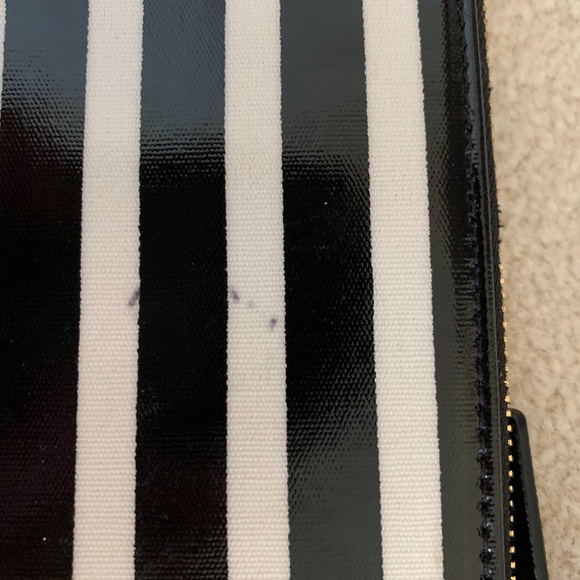 KATE SPADE Wristlet Floral Front Striped Back - Picture 5 of 5